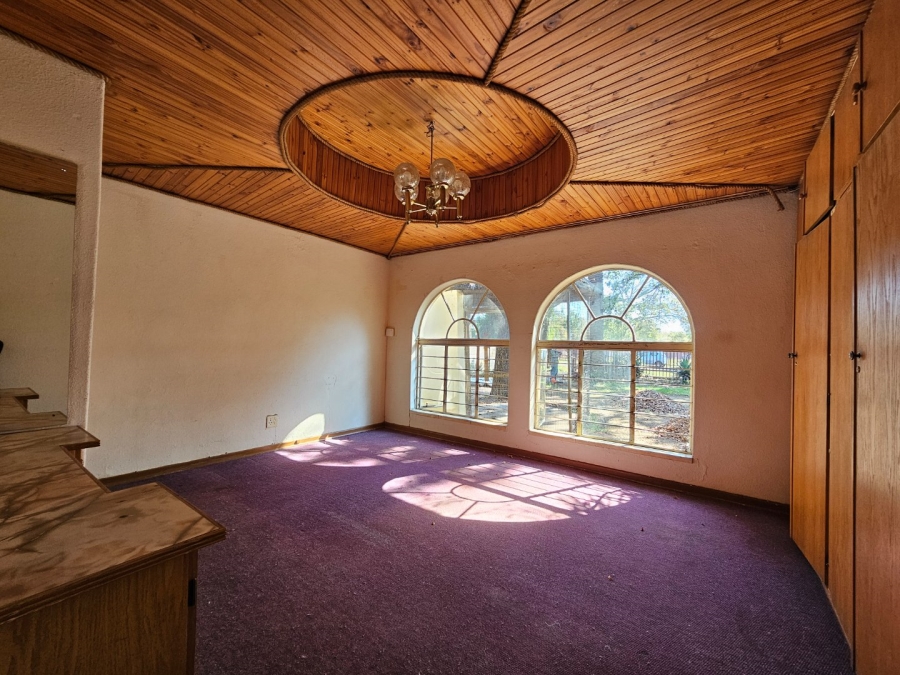 4 Bedroom Property for Sale in Vaalpark Free State